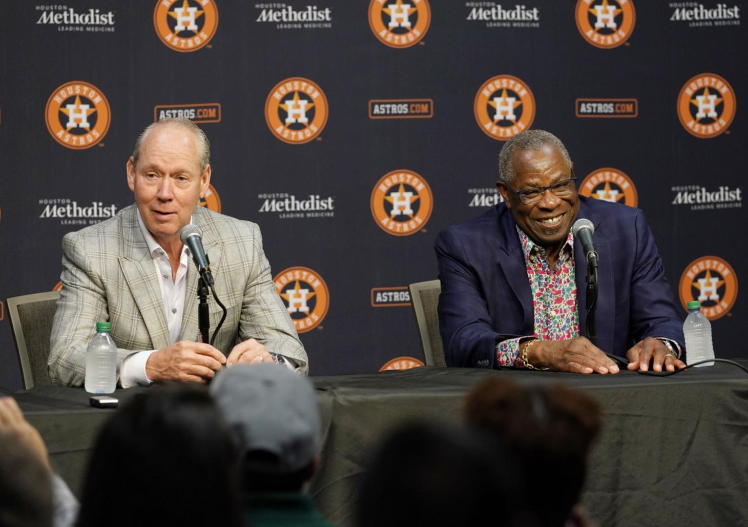 Astros' offseason involves Baker contract, free agents