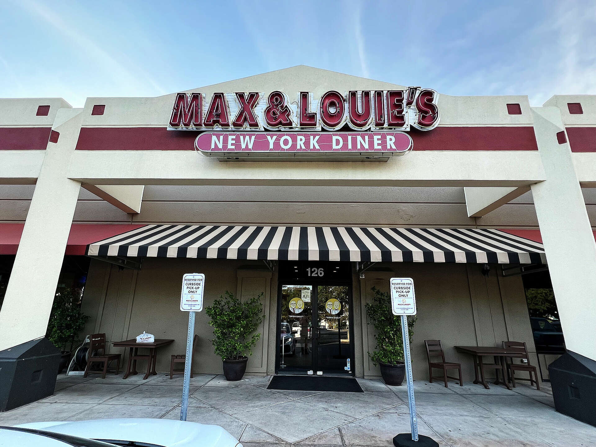 Max and Louie's New York Diner opening ice cream, bakery shop