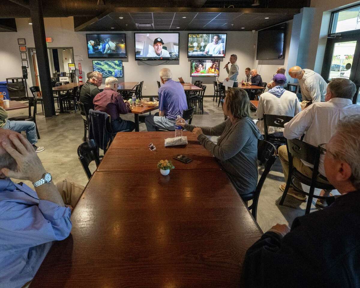 Kevin Huerter speaks at first Impact Athletic Center basketball luncheon