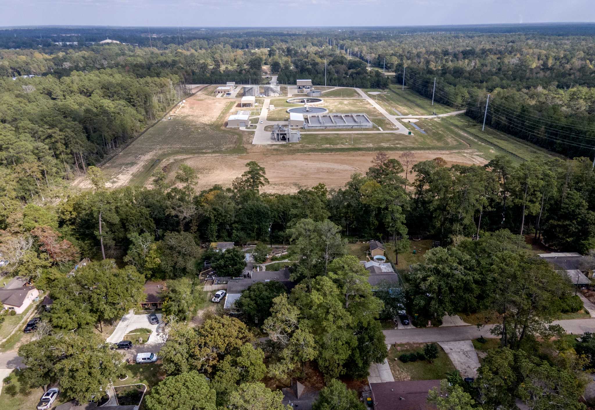 Conroe hires firm to help with smell from new water treatment plant