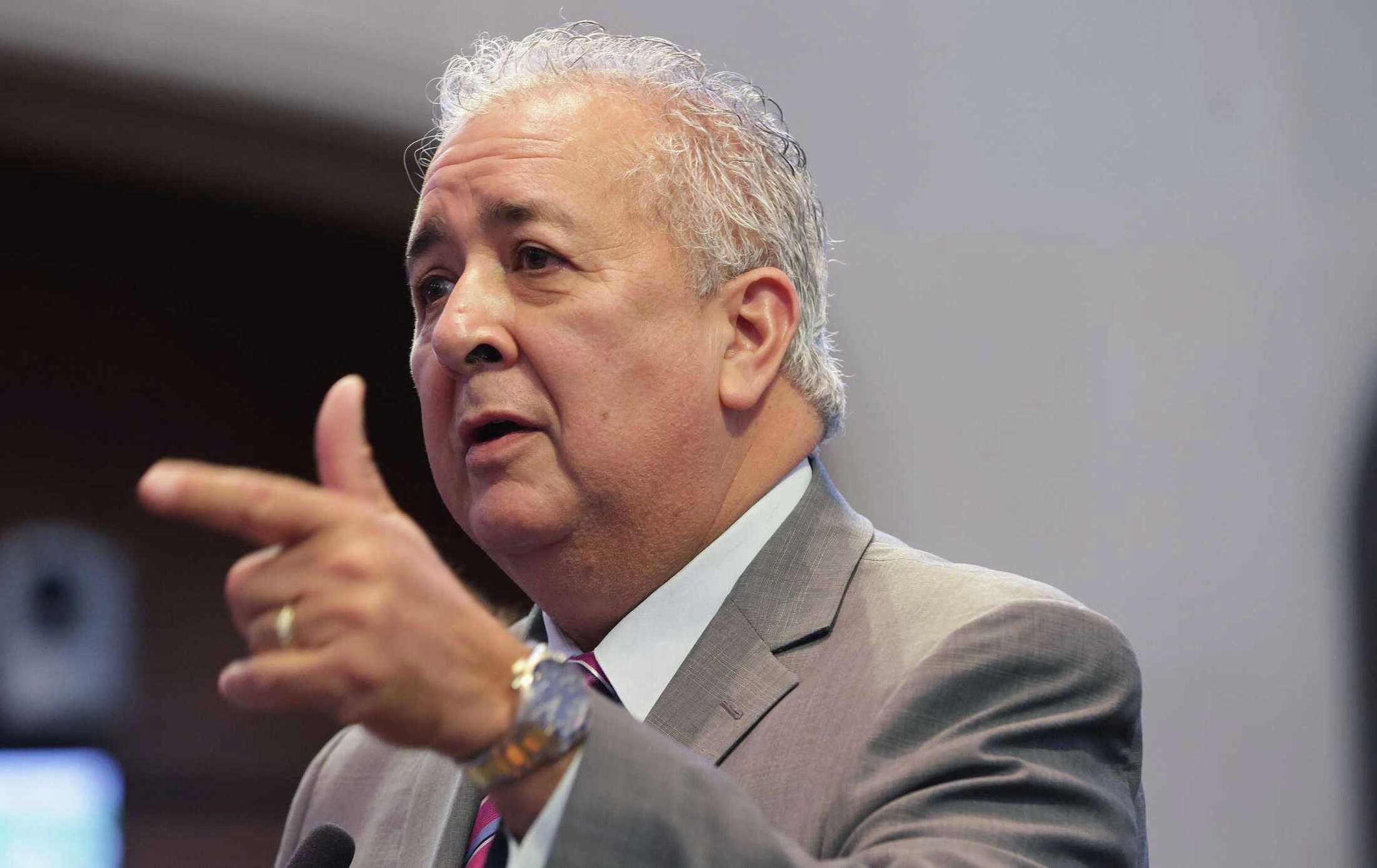 SAWS board boosts CEO Robert Puente's pay to nearly 600,000