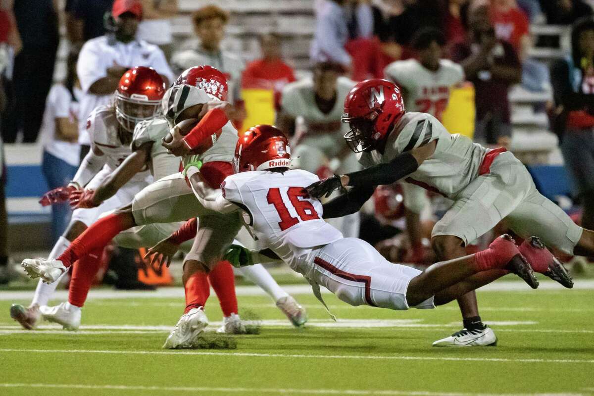 HS football playoffs Manvel routs Waltrip to advance to area round