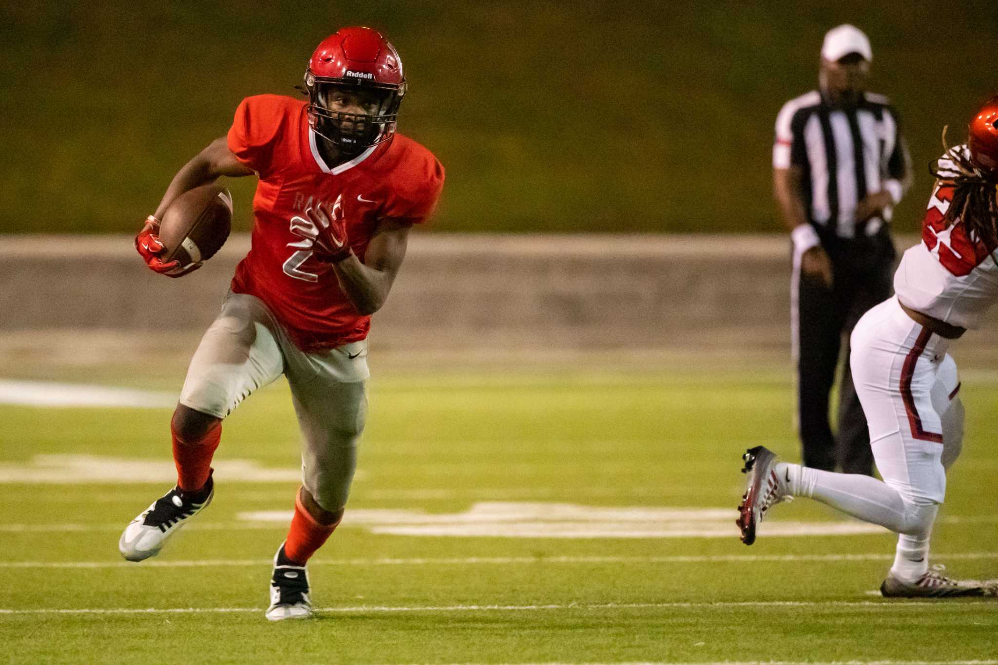 Surging Waltrip football team vying for District 9-5A Division I title