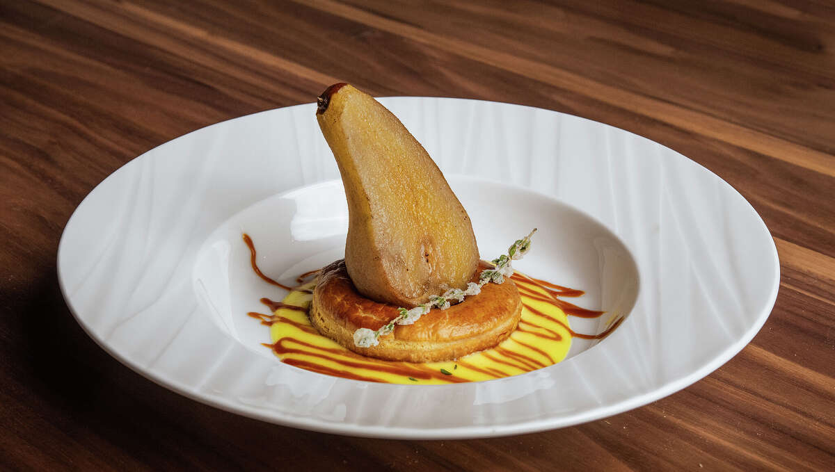 Giant, pricey Scarlet Knife restaurant opens in Latham