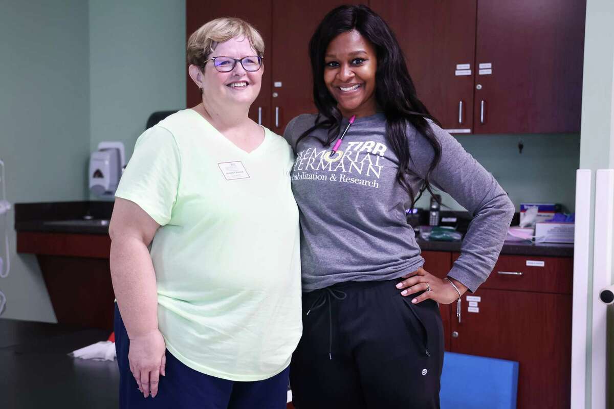 Missouri City woman relearns to walk after chemo damages nervous system