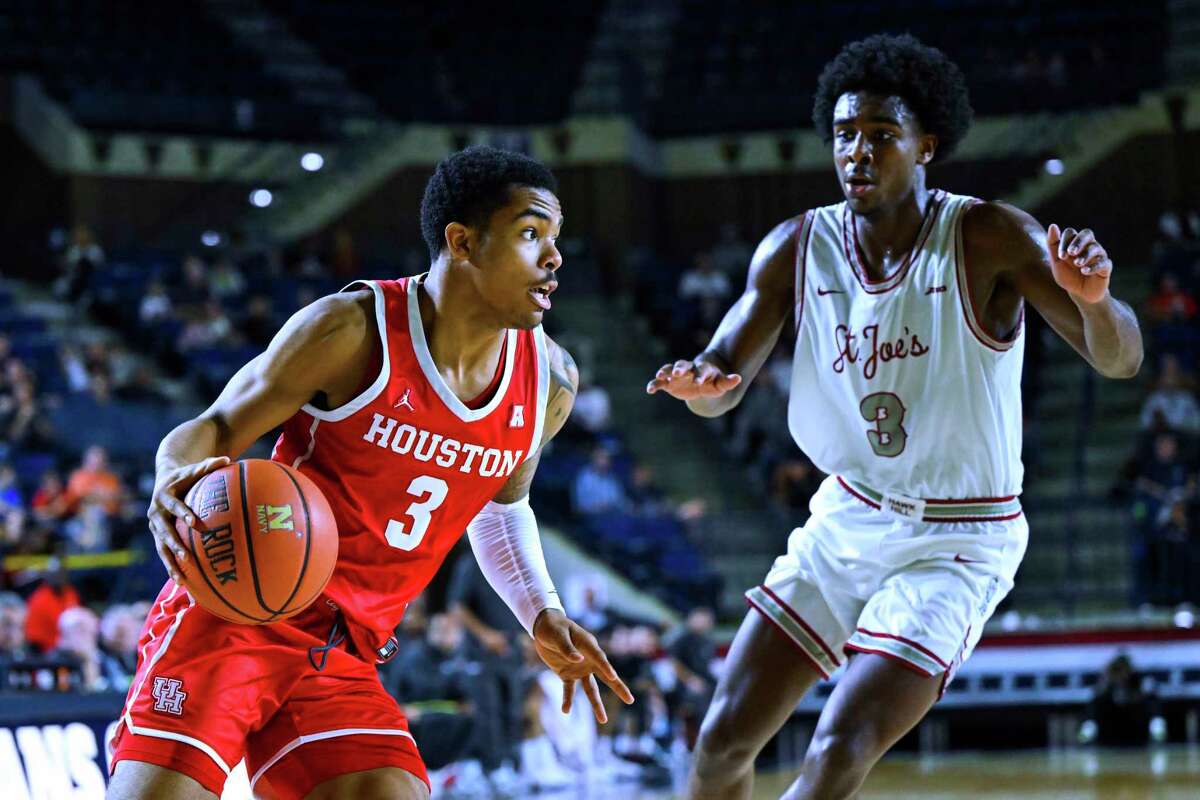 No. 3 Houston improves to 2-0 with win over Saint Joseph's