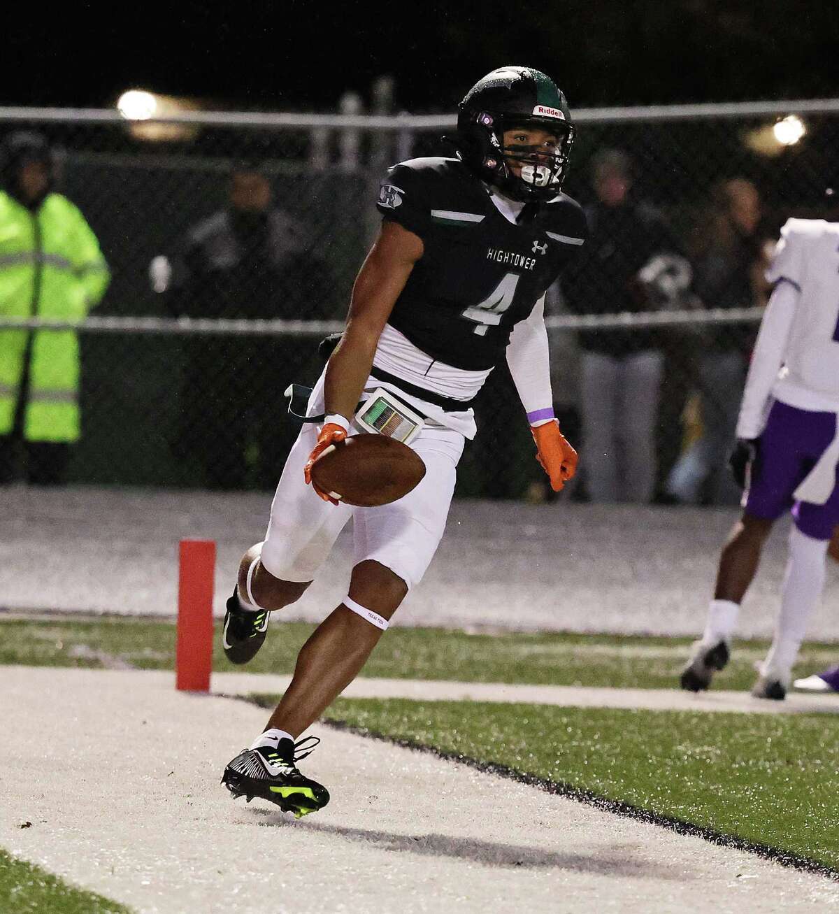 Defense, big plays lead Hightower past Morton Ranch