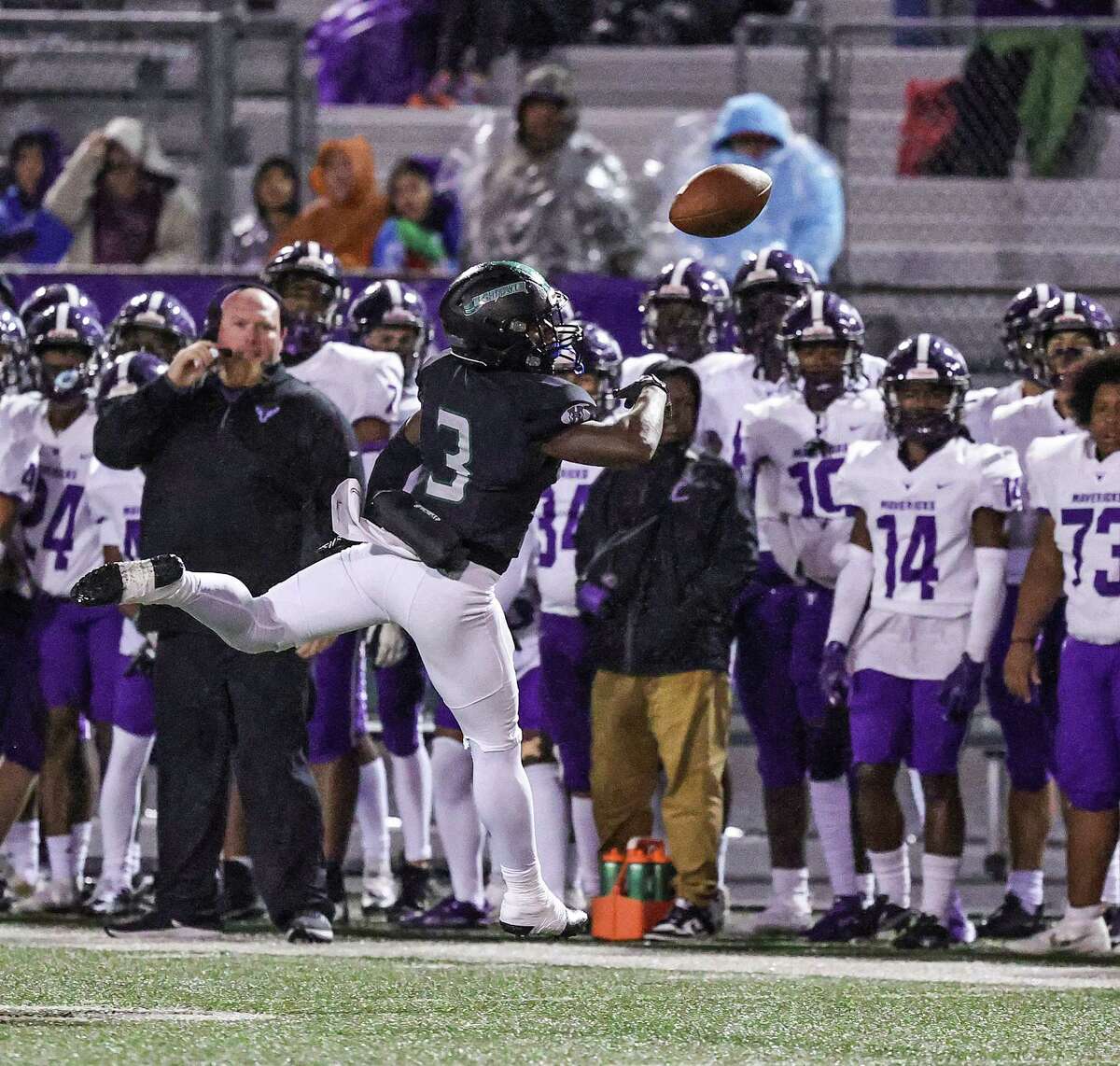 Defense, big plays lead Hightower past Morton Ranch