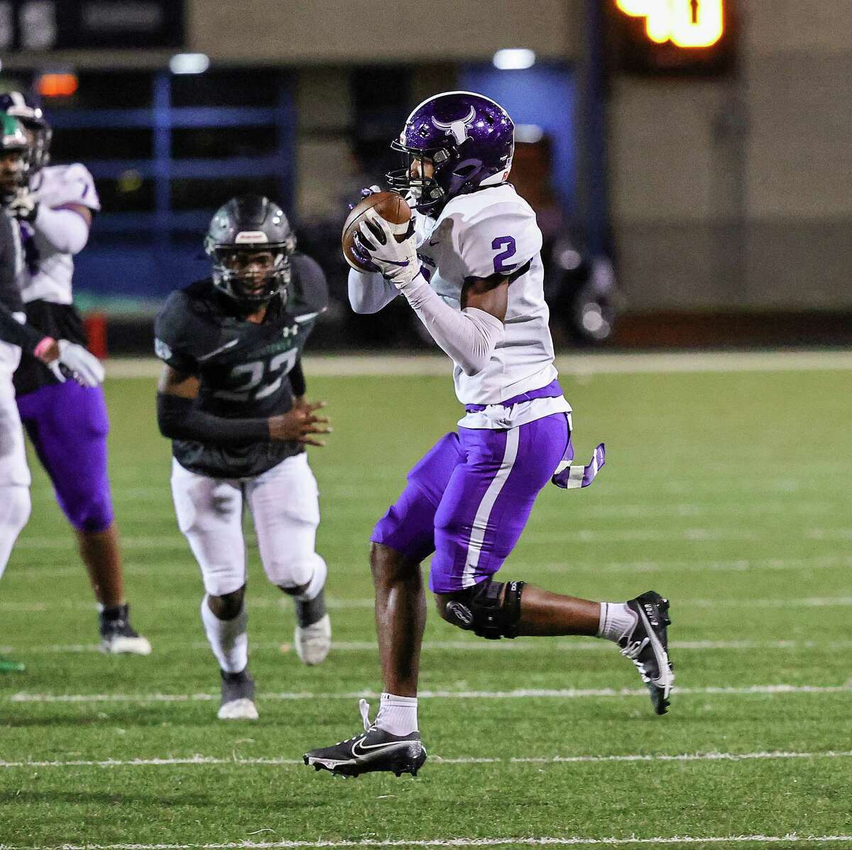 HOUSTON, TX -NOVEMBER 11: Morton Ranch Michael Gerald (2) catches a pass during a Region III-6A Division II bi-district game between Hightower and Morton Ranch November 11, 2022 at Traylor Stadium in Rosenberg, Texas. (Photo by Bob Levey/Contributor)