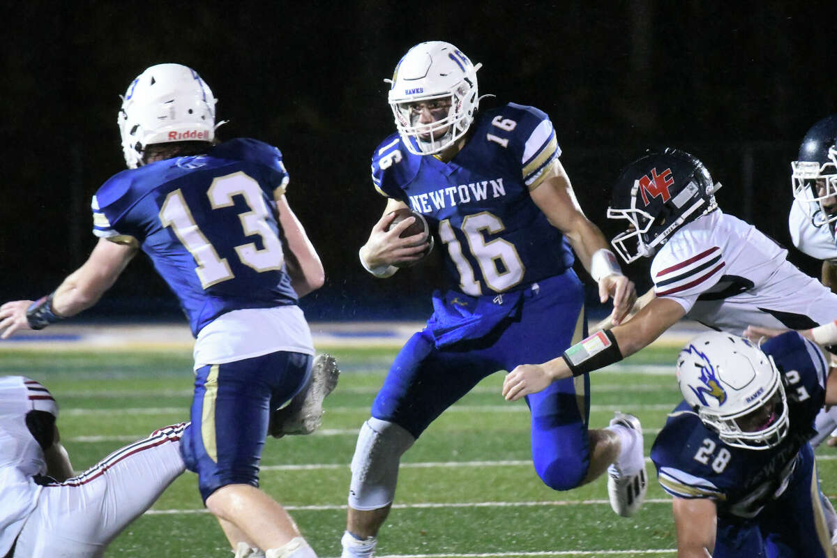 Newtown quarterback Dylan Magazu rushed for 3 touchdowns in win over ...