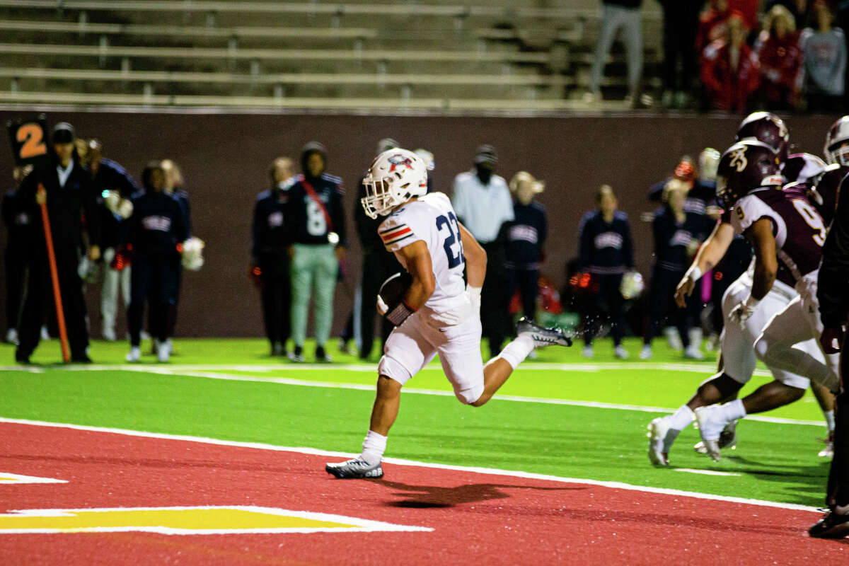 Atascocita Defeats Deer Park To Advance To Area Round