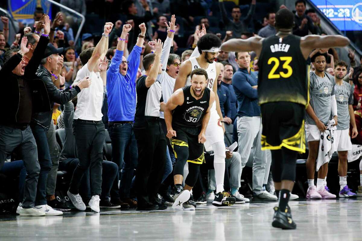 Stephen Curry and Golden State Warriors win fourth NBA