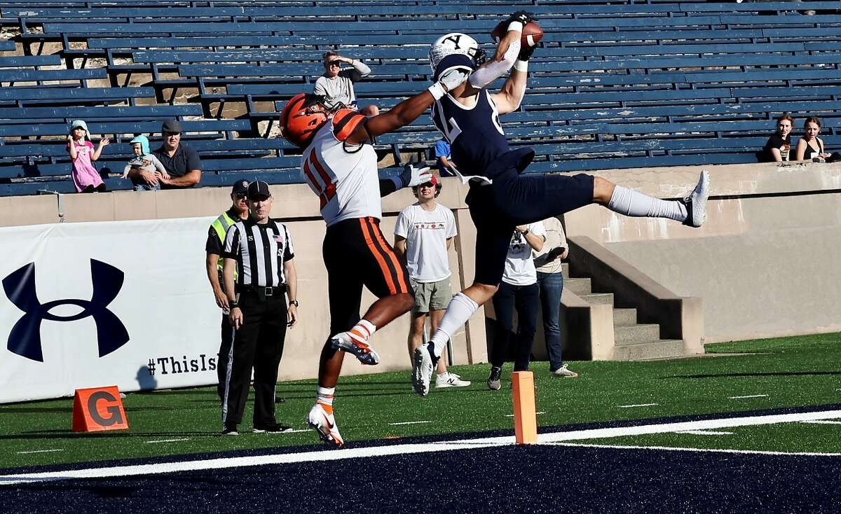 Yale football hands Princeton first loss, moves into tie atop Ivy League