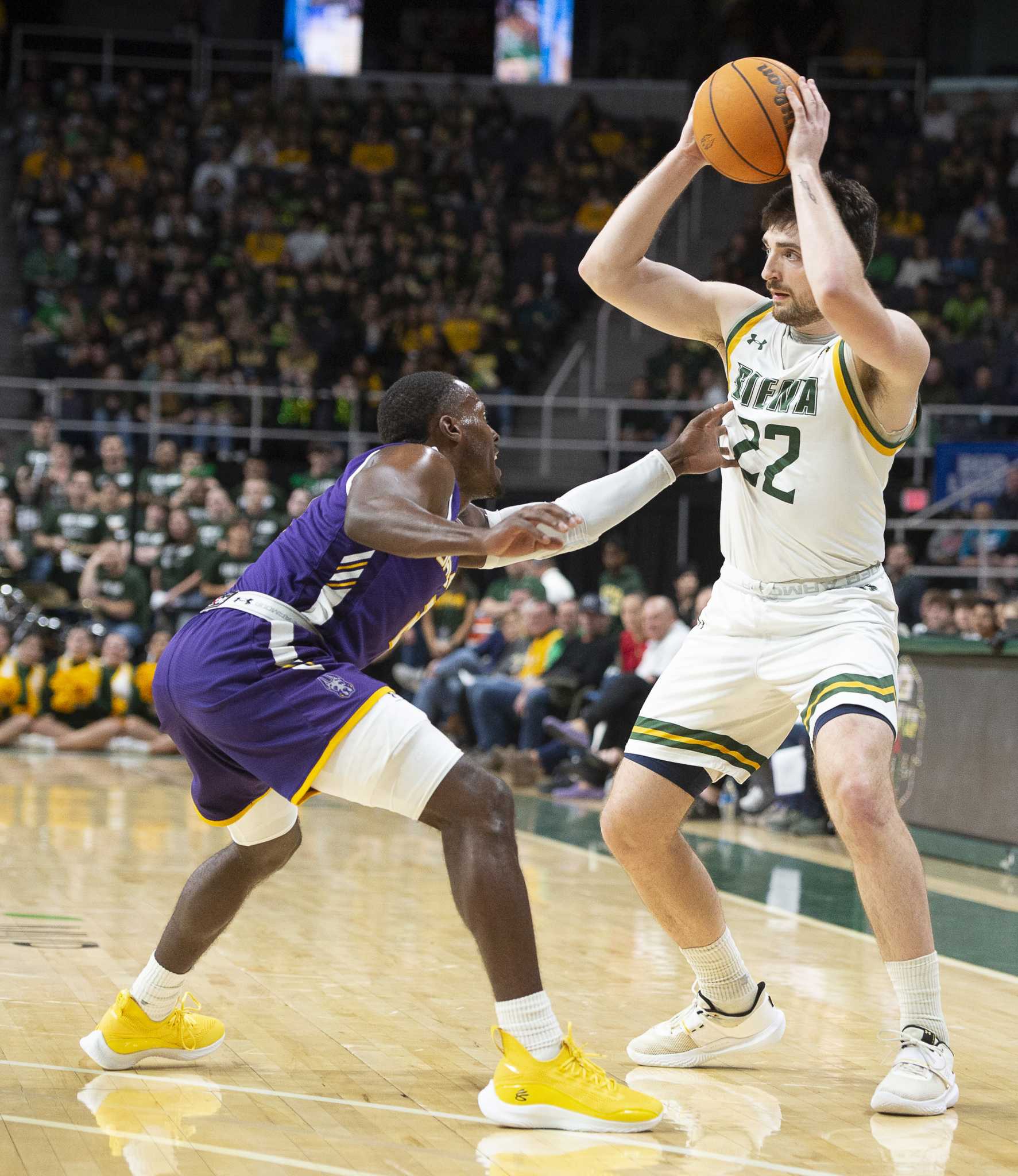 Siena Men's Basketball Upsets Florida State