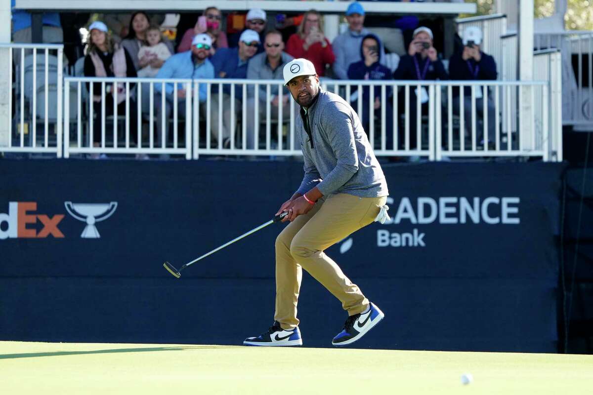 Tyler Duncan watches his birdie putt attempt on the 18th hole during the final round of the Houston Open golf tournament, Sunday, Nov. 13, 2022, in Houston.
