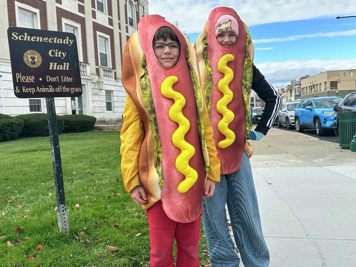 Oscar Mayer's Wienermobile makes stops in Capital Region tour