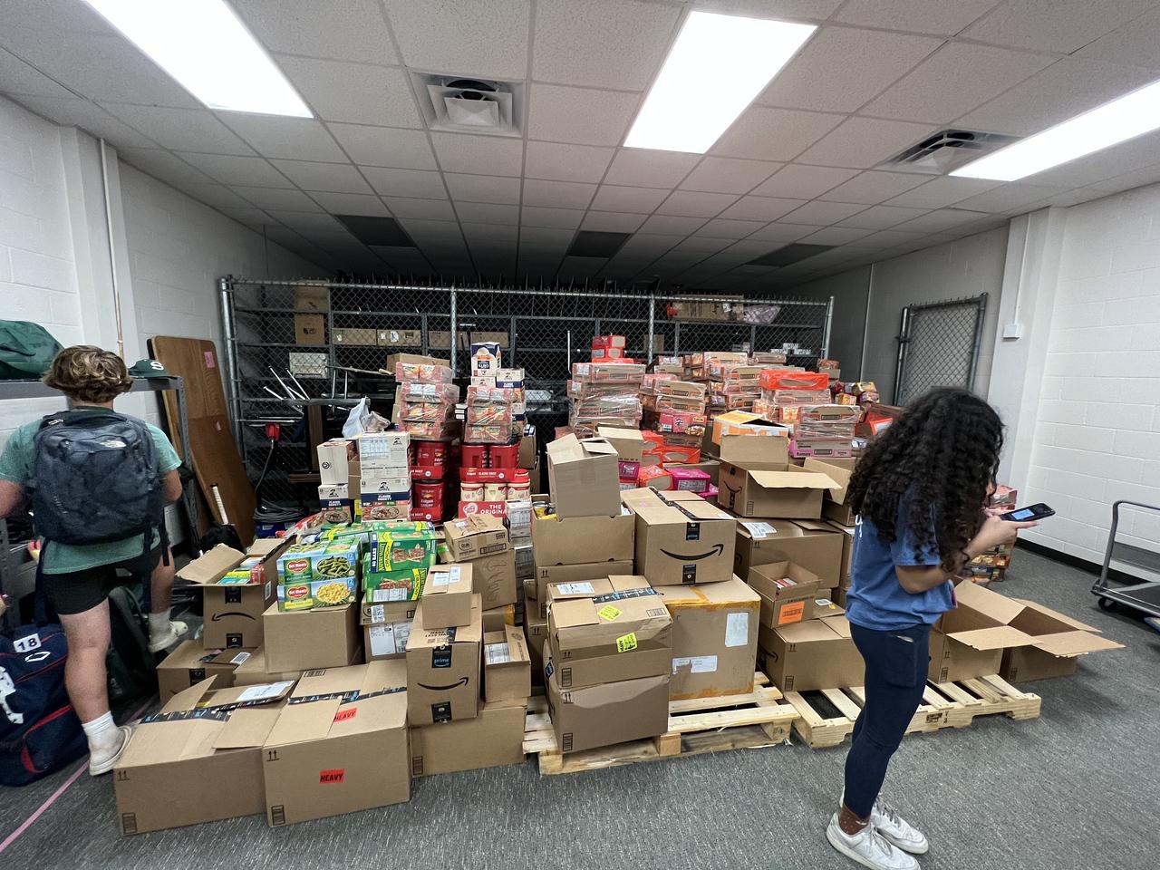 Memorial, Stratford high schools donate 800,000 food items for