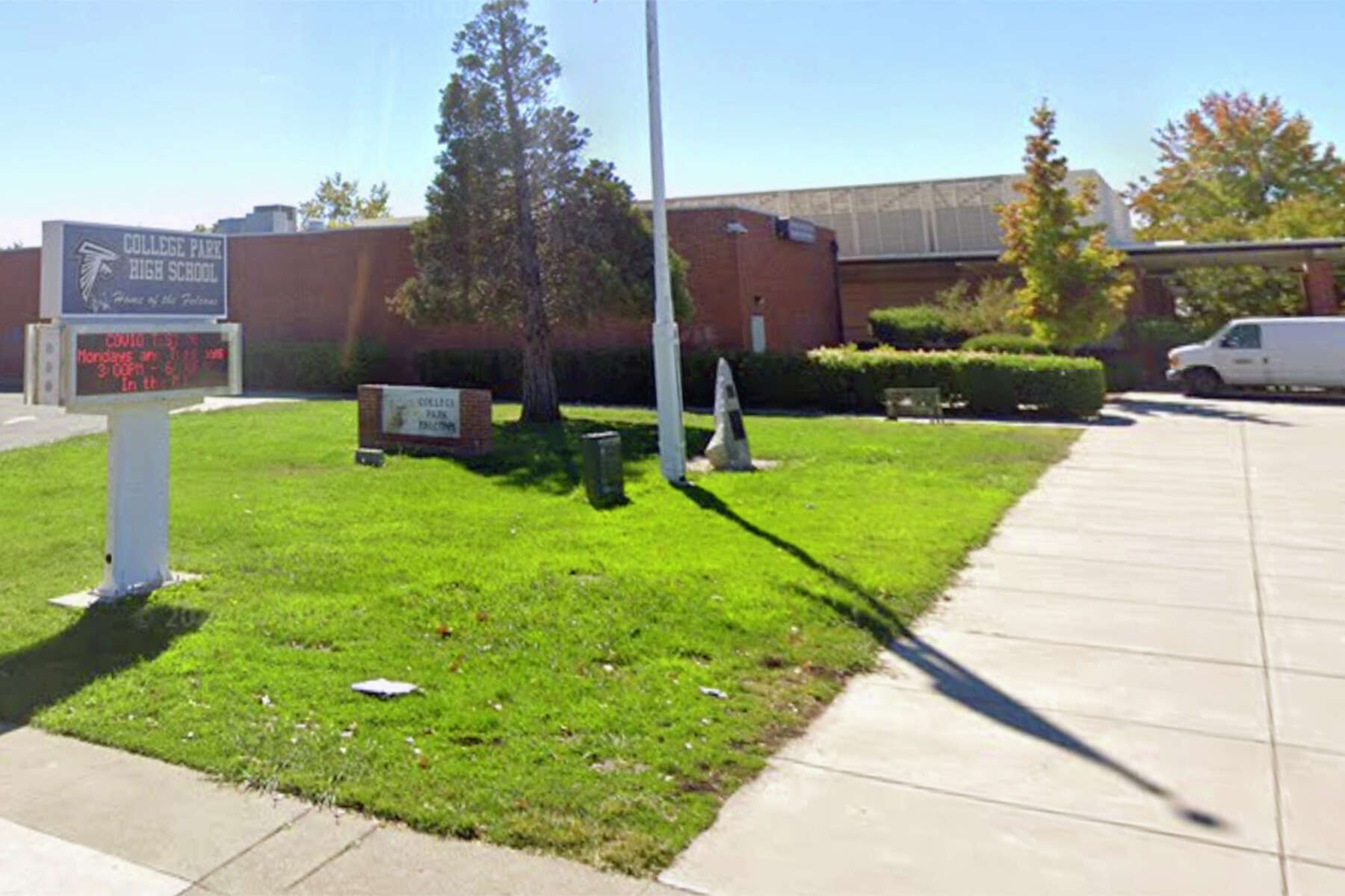 Bay Area HS football team ends blowout loss with cheap shot