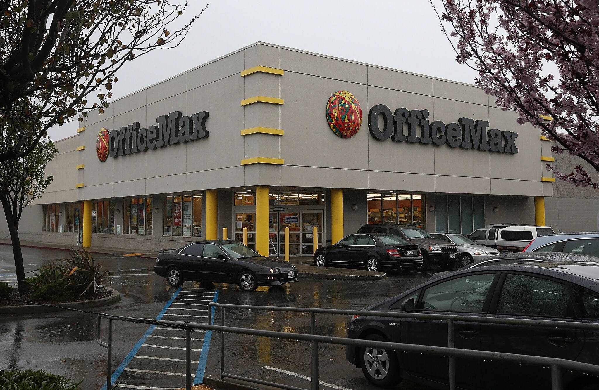 Massive OfficeMax store permanently closes in San Francisco