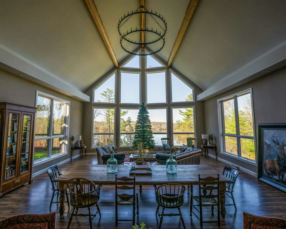 Old YMCA camp in Rensselaer County now renovated lakeside Airbnb