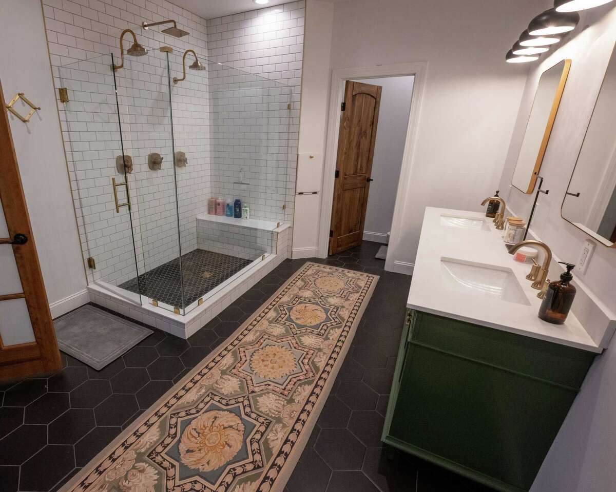 Old YMCA camp in Rensselaer County now renovated lakeside Airbnb