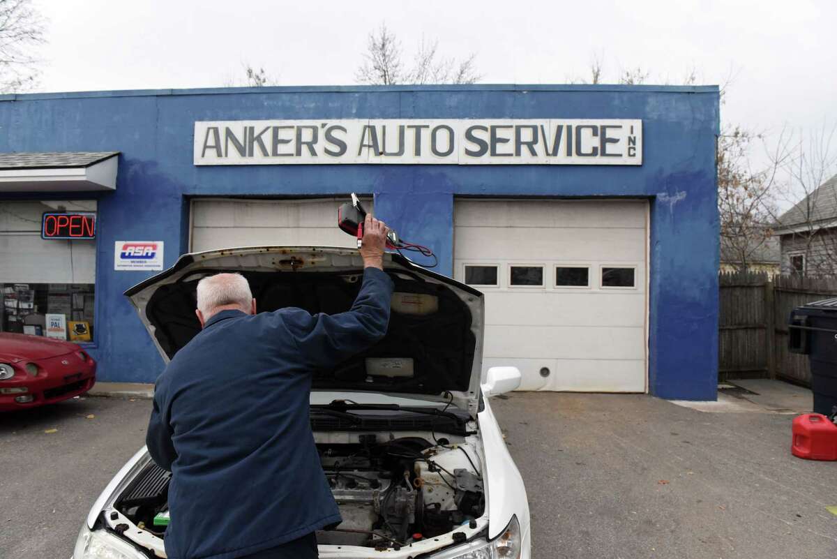 Photos Signs are no longer on thin ice