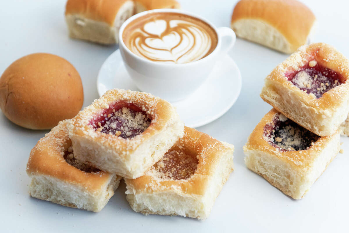 Houston area Kolache shop expands to Kingwood