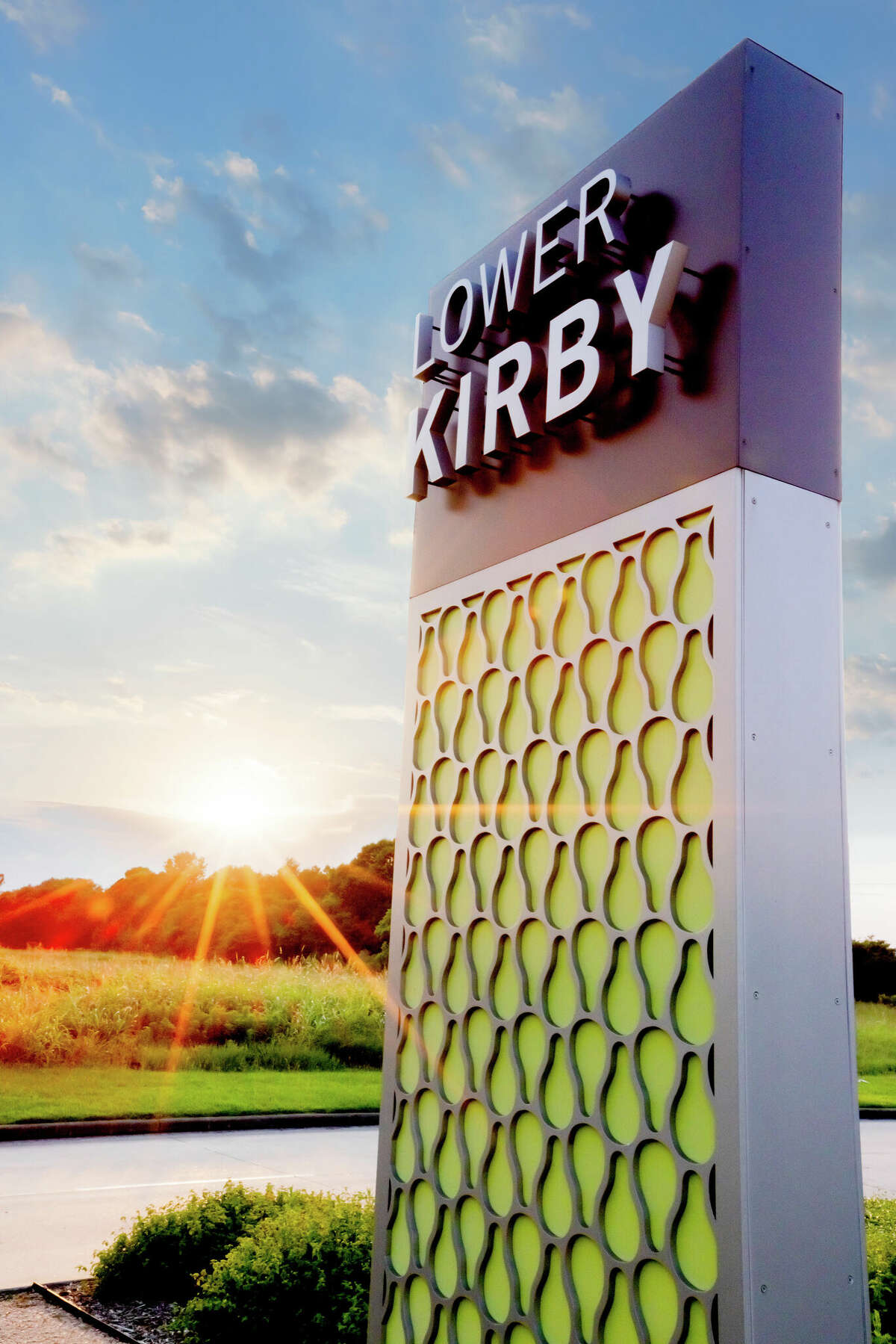 Lower Kirby in Pearland spans 1,200 acres at the southwest corner of the intersection of Beltway 8 and Texas 288.