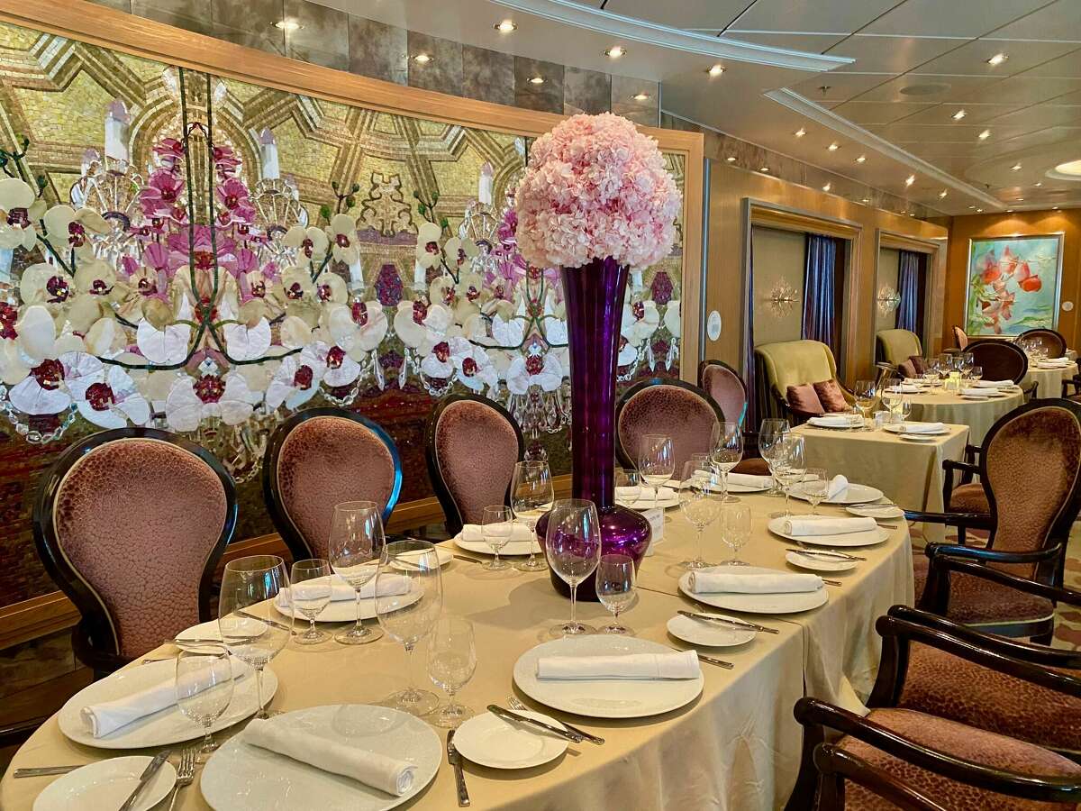 The pretty dining room at 150 Central Park aboard the Allure of the Seas.