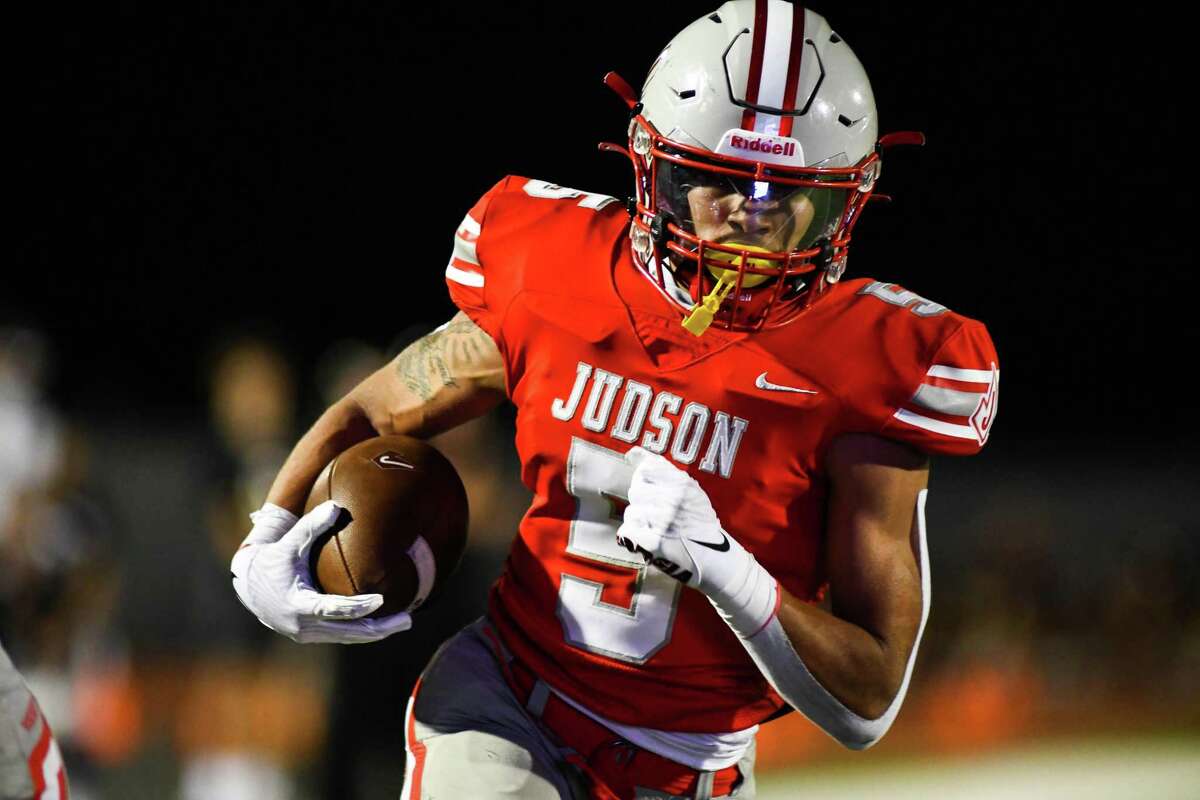 Judson’s Anthony Evans moves the ball down the field during the second quarter of Thursday’s 6A Division II Bi-district playoff game against Churchill at D.W. Rutledge Stadium.