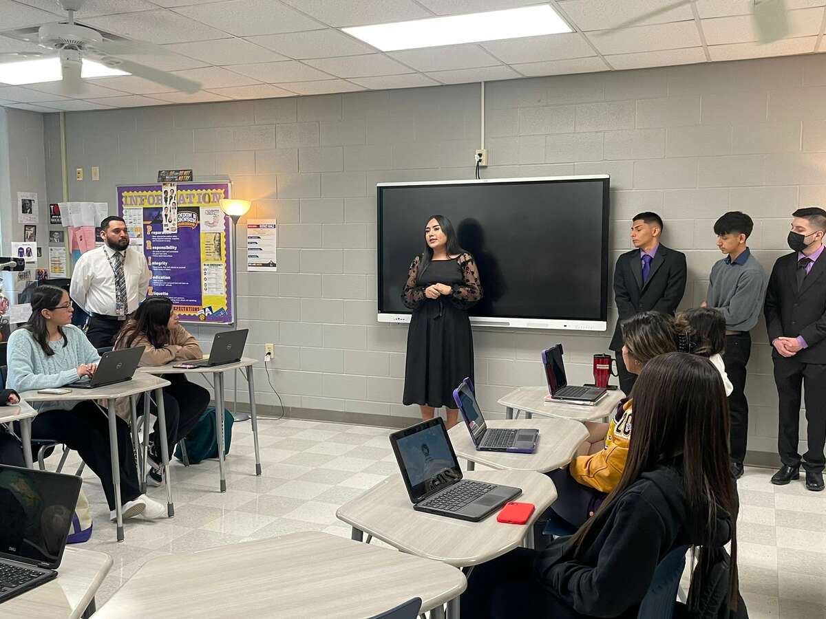 Dora Gutierrez, the first student in Texas to graduate with a certificate of Teacher Aid 1, shares with students at Lyndon B. Johnson High School how this program allowed her to pursue a professional career in education.