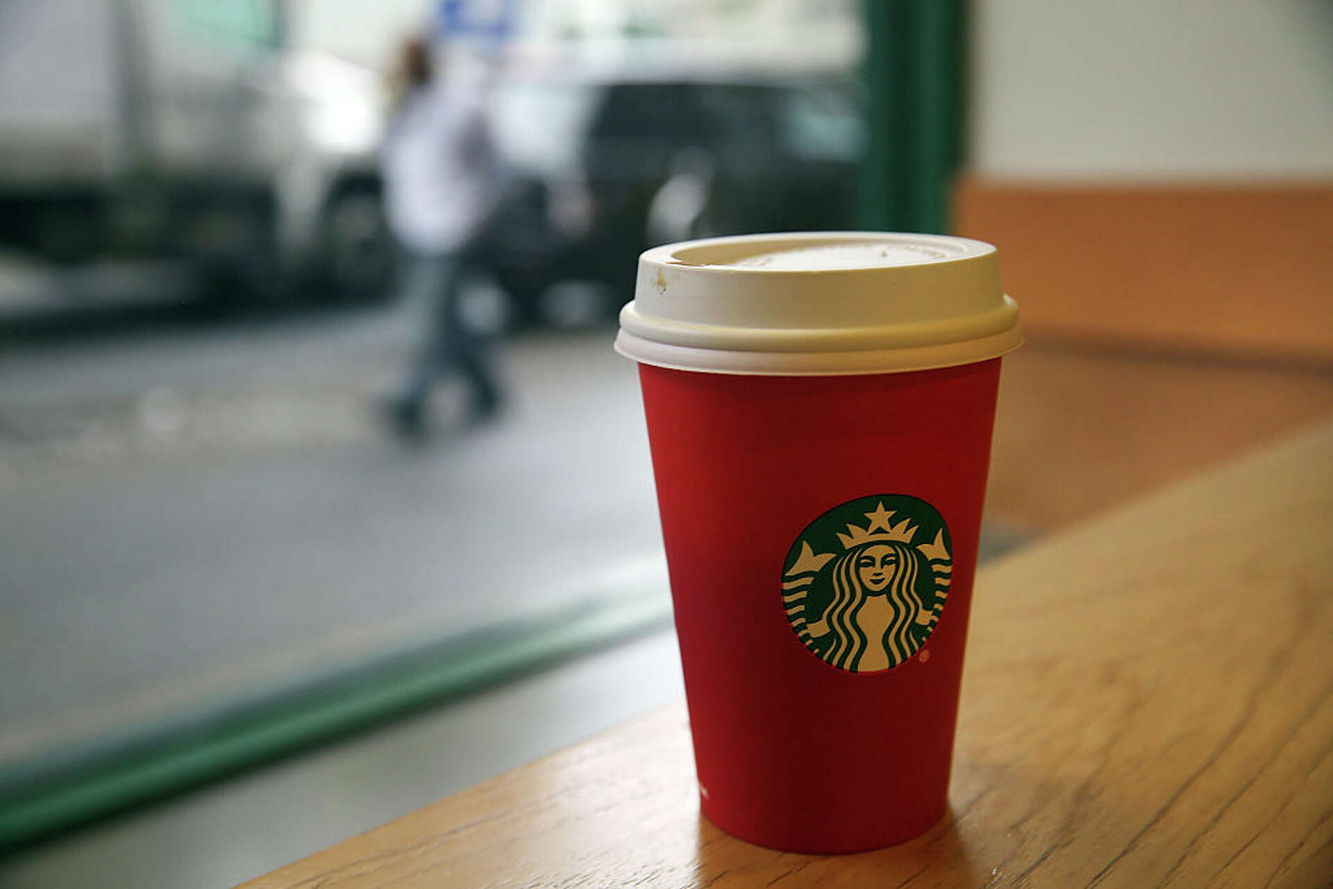 Starbucks Red Cup Day 2022: How to get free cups & holiday drinks