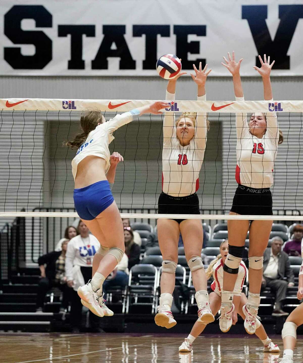 Columbus swept by Gunter in Class 3A state volleyball semifinals