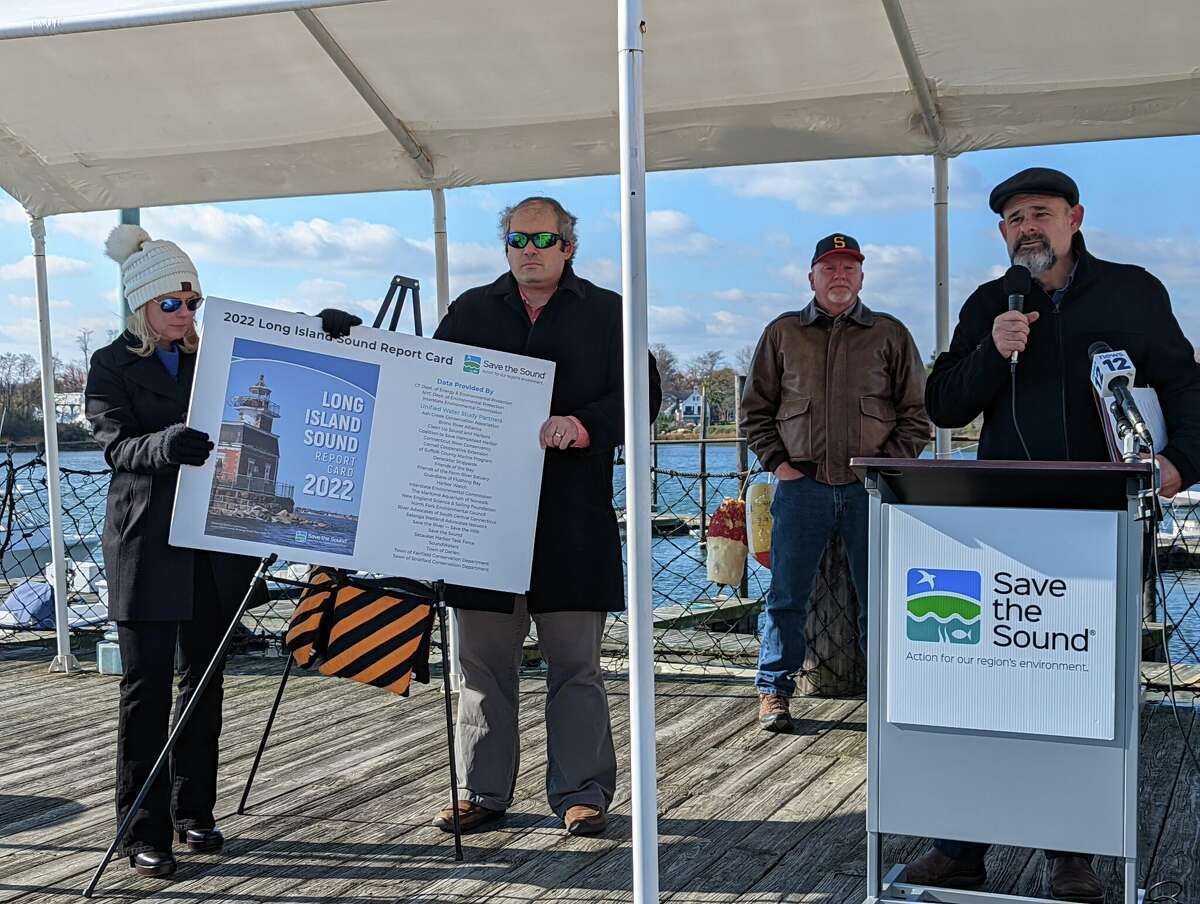 Bill Lucey with members of environmental nonprofit group Save the Sound announce the results of their 2022 Long Island Sound Report Card at Captain's Cove in Bridgeport CT on November 17, 2022. 