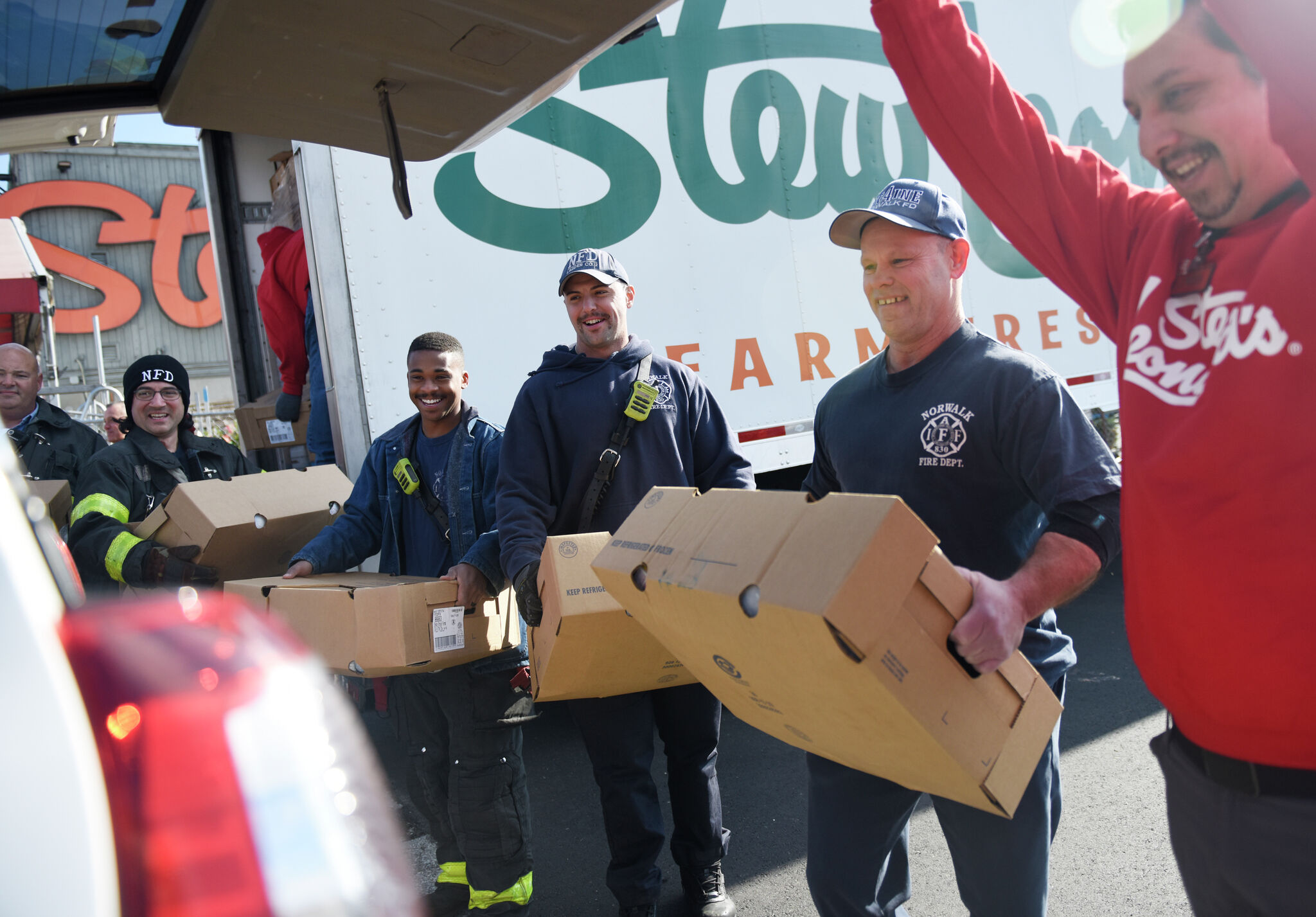 Stew Leonard's to deliver hundreds of turkeys to those in need