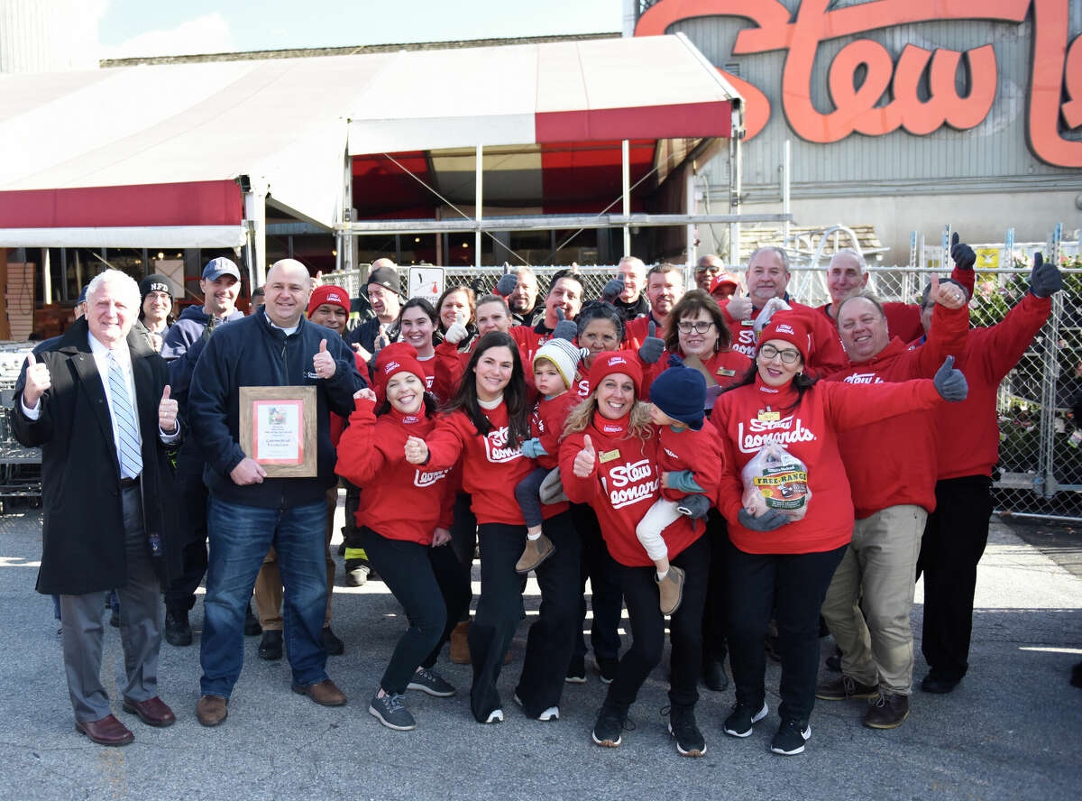 Stew Leonard's to deliver hundreds of turkeys to those in need