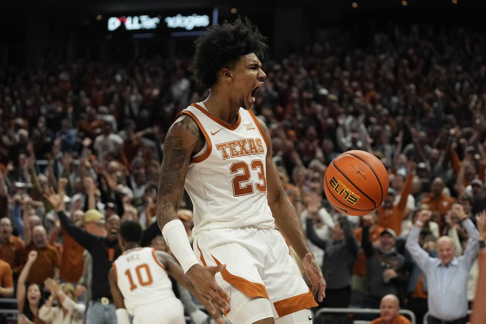 Texas Earns Highest AP Top 25 Ranking Since 2010-11 Season