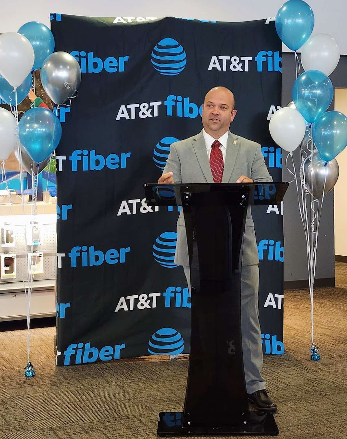 AT&T announces expansion of Laredo's fiber network, aims to address ...