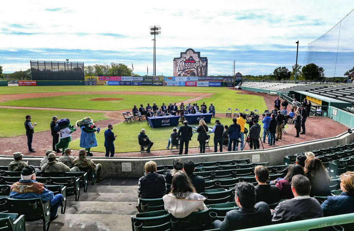 San Antonio Missions Baseball on X: Show off your patriotism with