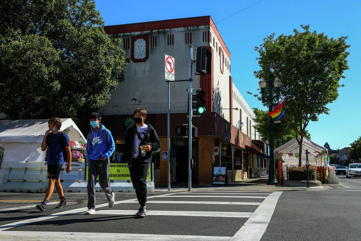 Teens mask up in Alameda. Mental health issues rose for many young people during the pandemic. 