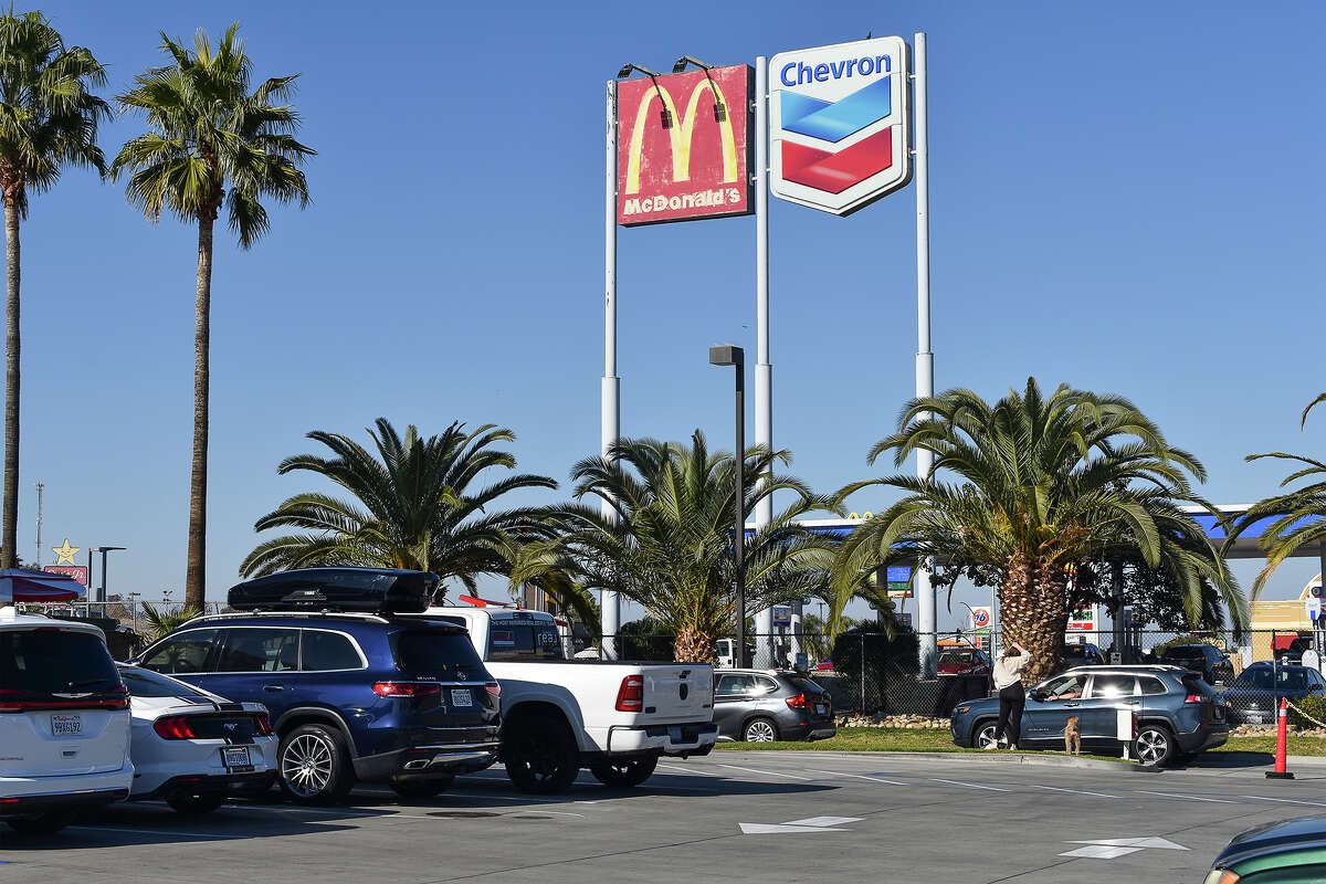 The legendary InNOut in the middle of California