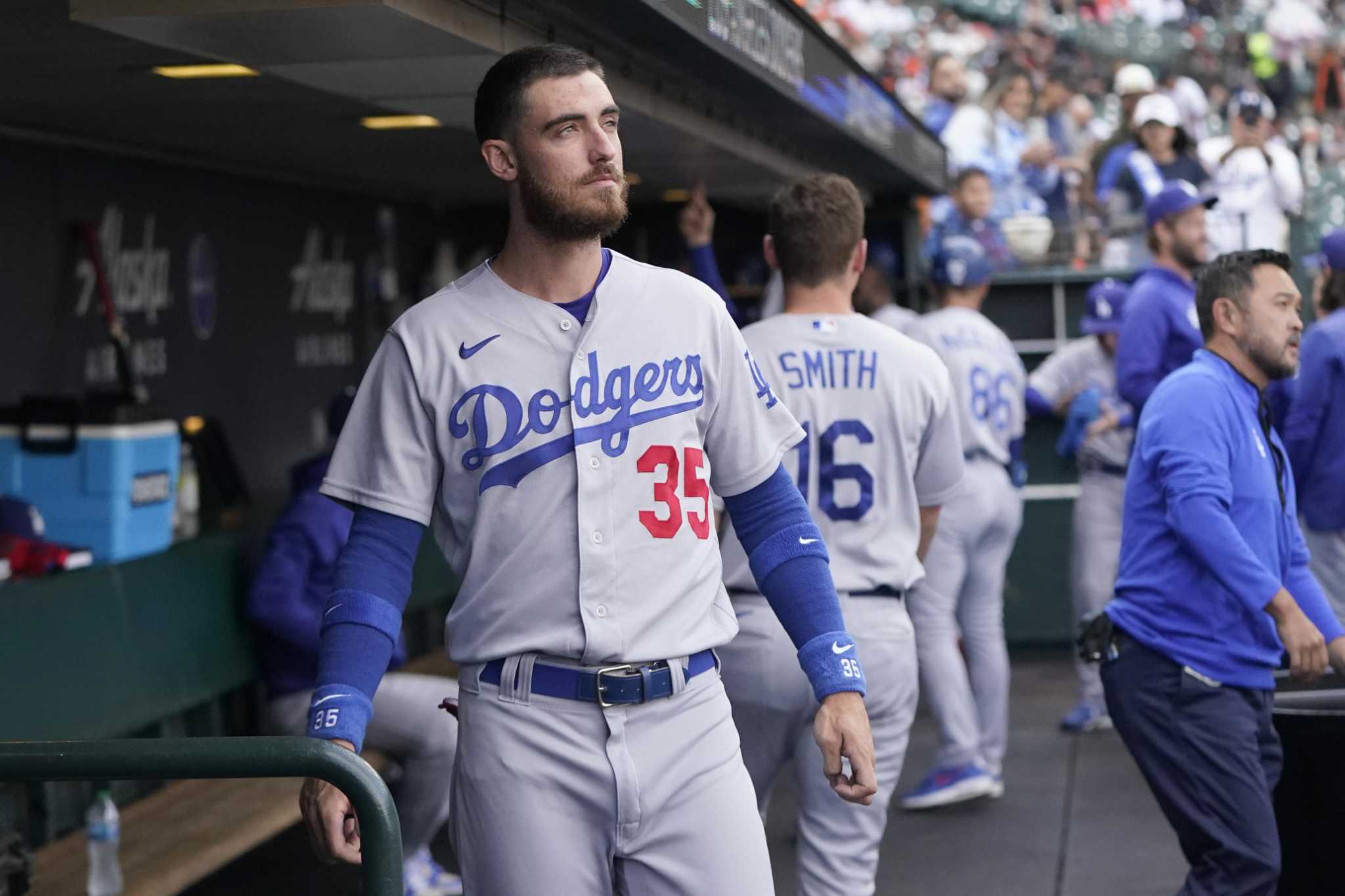 Baseball notes: Cody Bellinger becomes free agent