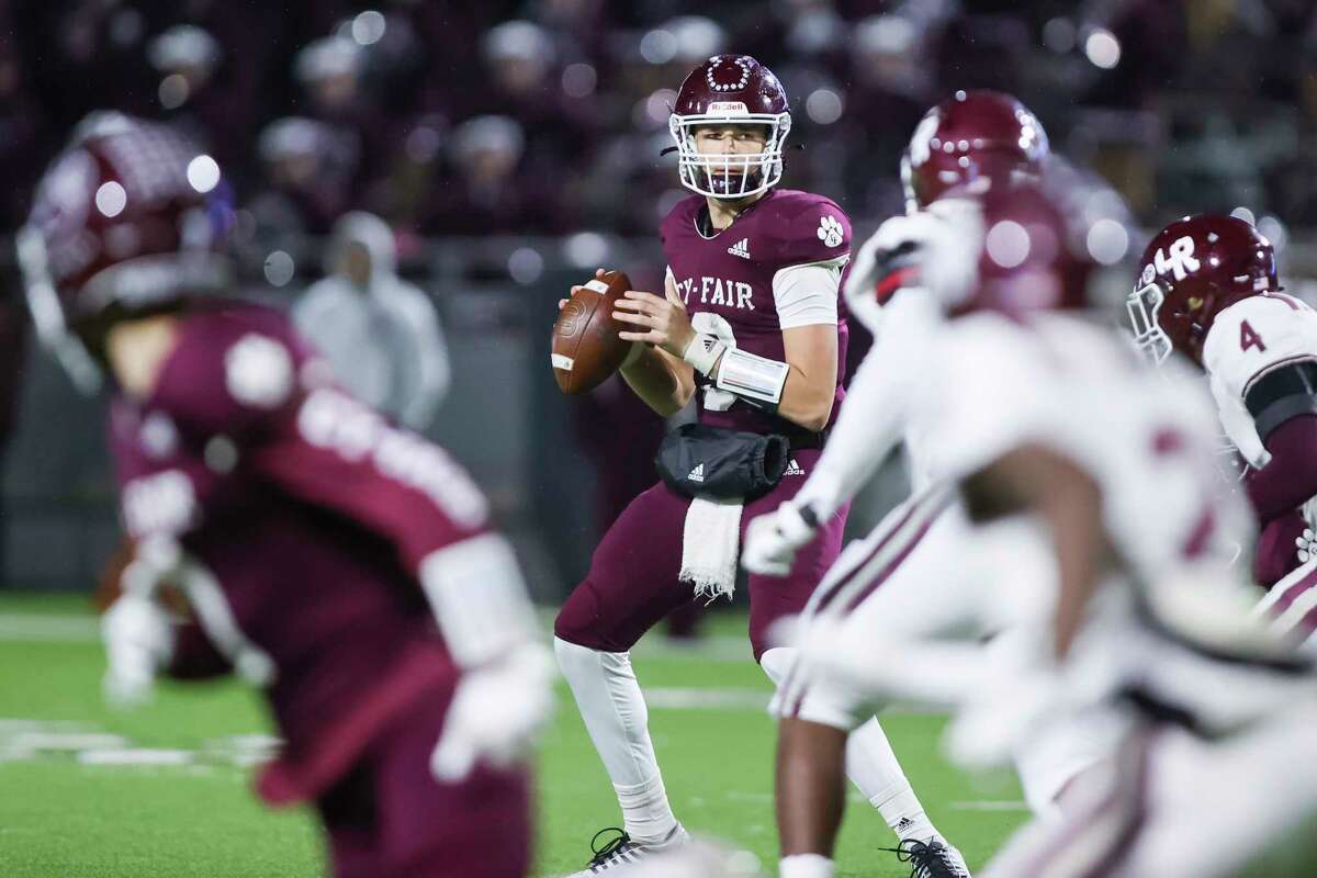 Cinco Ranch Cougars topple Cy-Fair Bobcats in area round