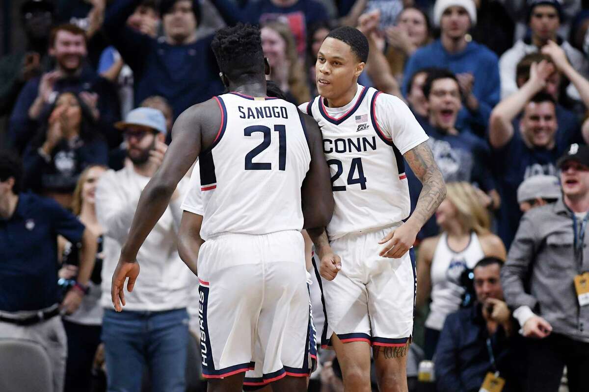 UConn Men's Basketball Team's Camaraderie Leads To Success