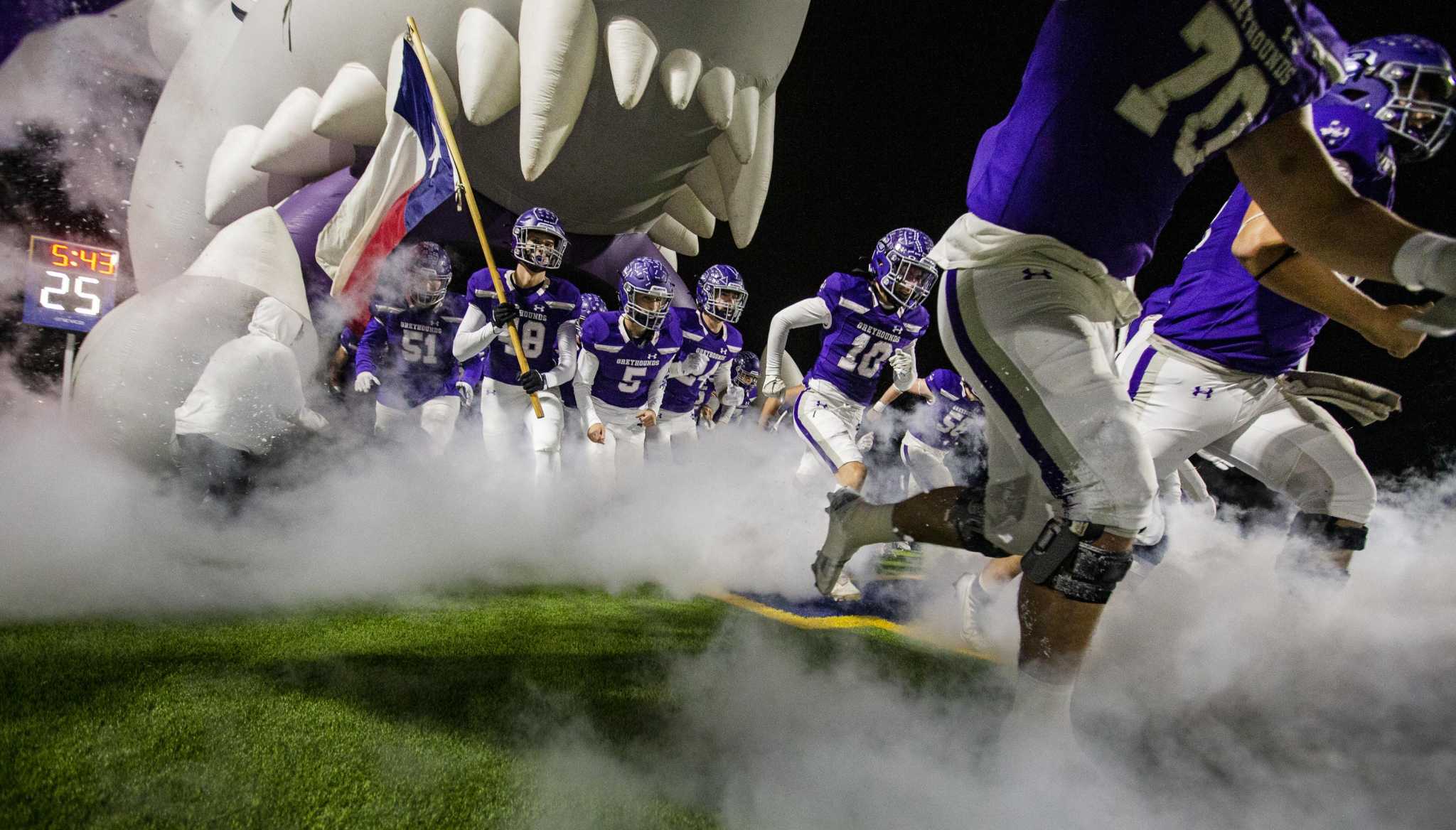 How to watch, buy tickets for 2022 UIL football state championship games at  AT&T Stadium