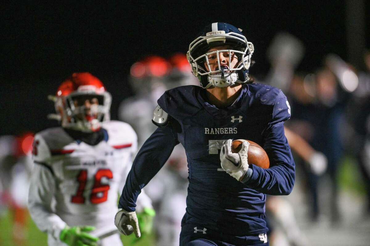 Smithson Valley beats Manvel to get to third round