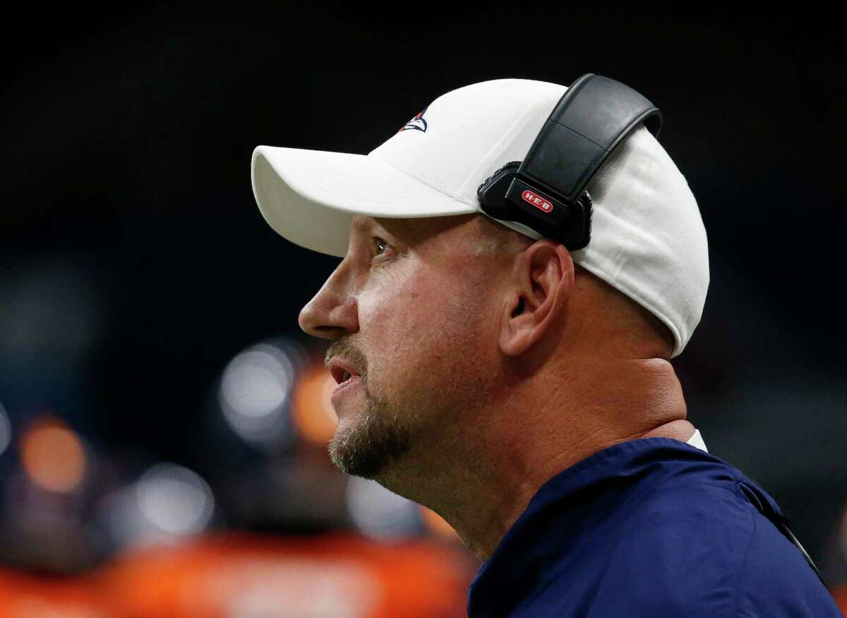 SAN ANTONIO, TX - NOVEMBER 12: Head coach Jeff Traylor of the UTSA Roadrunners watches the game against the Louisiana Tech Bulldogs in the first half at Alamodome on November 12, 2022 in San Antonio, Texas. (Photo by Ronald Cortes/Getty Images)