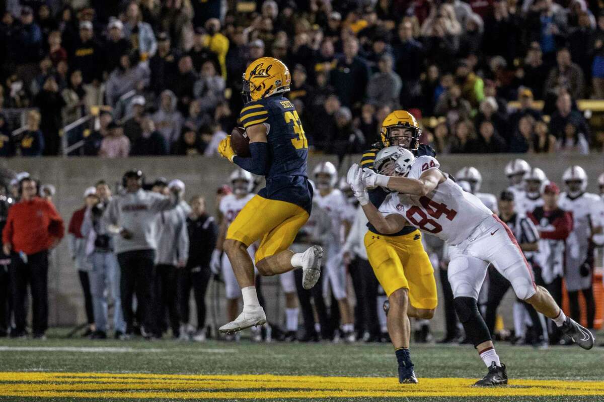 California safety Daniel Scott (32) intercepts a pass during the second half of the 125th Big Game against Stanford in Berkeley, Calif. Saturday, Nov. 19, 2022.