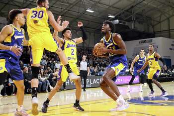 Warriors Assign Moses Moody and Lester Quinones to Santa Cruz