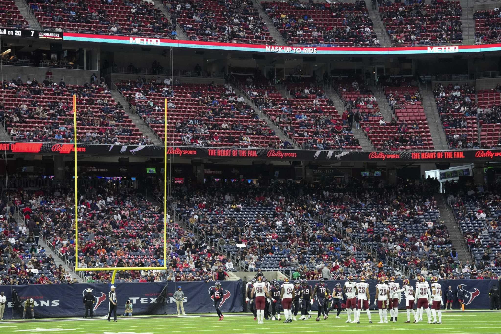 Washington Commanders make Texans look bad early, top Texans 23-10